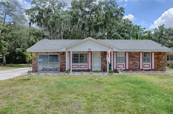 32136 MARK AVE, Tavares, FL 32778