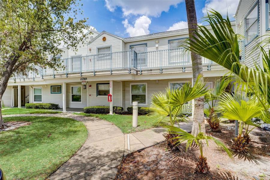 2568 WOODGATE BLVD #204, Orlando, FL 32822