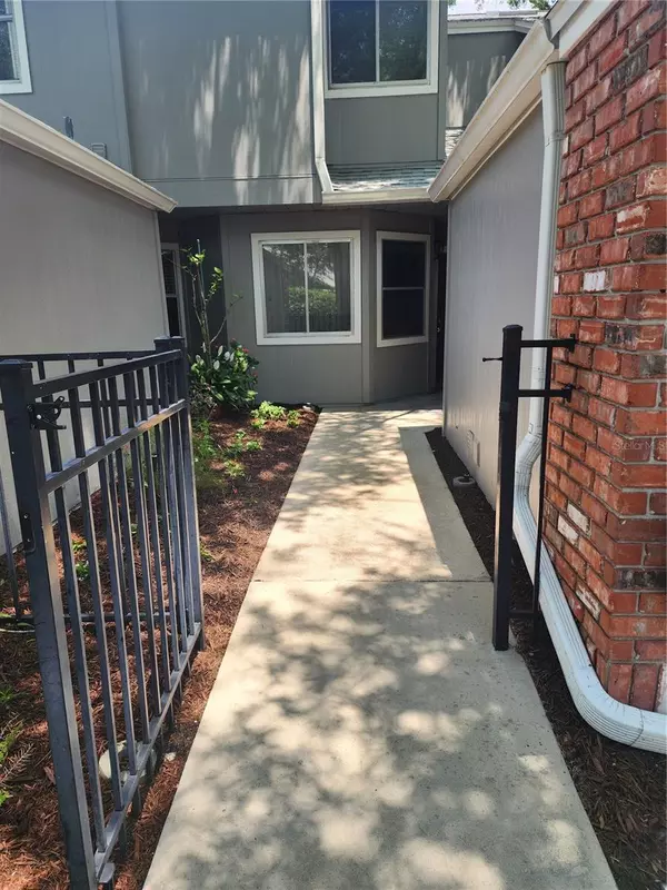 Altamonte Springs, FL 32701,629 RED OAK CIR #107