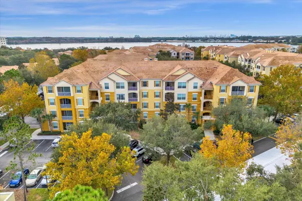 3314 ROBERT TRENT JONES DR #204, Orlando, FL 32835