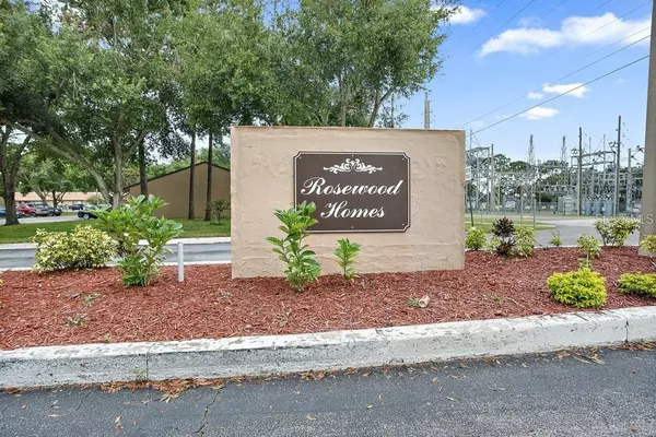 Tavares, FL 32778,343 E ROSEWOOD LN