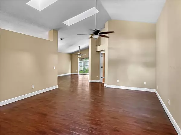 Oviedo, FL 32765,104 EASTON CIR