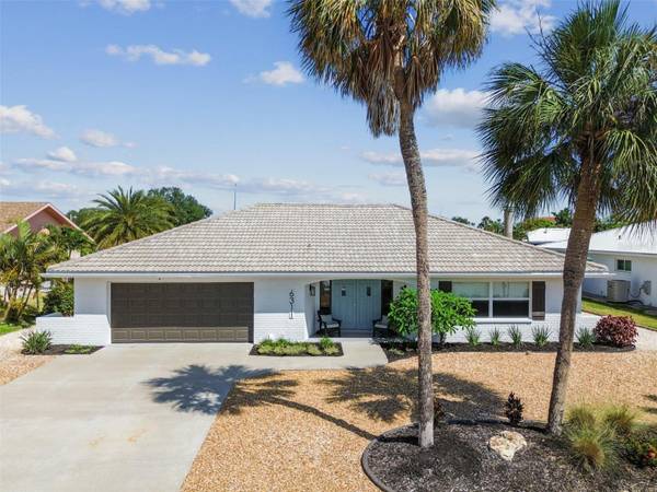 6311 LAKE SUNRISE DR, Apollo Beach, FL 33572