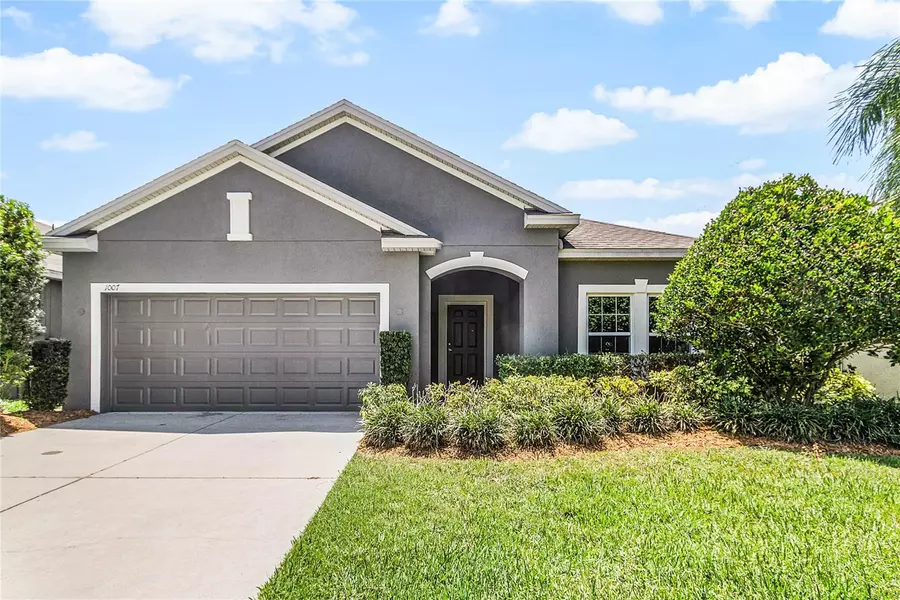 1007 MARATHON KEY WAY, Groveland, FL 34736