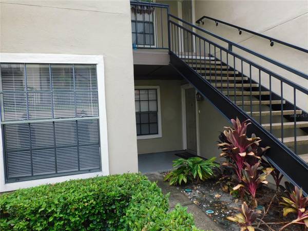 200 AFTON SQ #102, Altamonte Springs, FL 32714