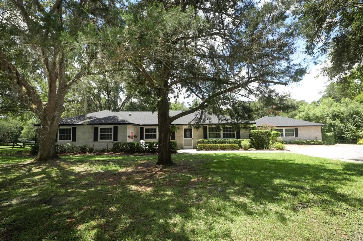 Oviedo, FL 32765,851 BARR ST