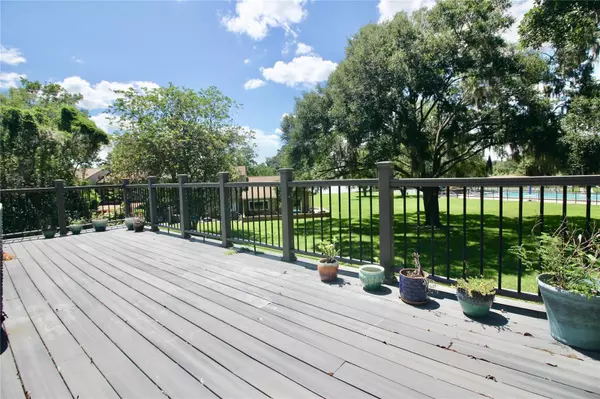 Altamonte Springs, FL 32701,437 OAK HAVEN DR #437