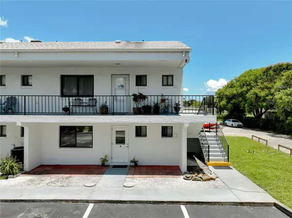 3755 S HOPKINS AVE #6C, Titusville, FL 32780