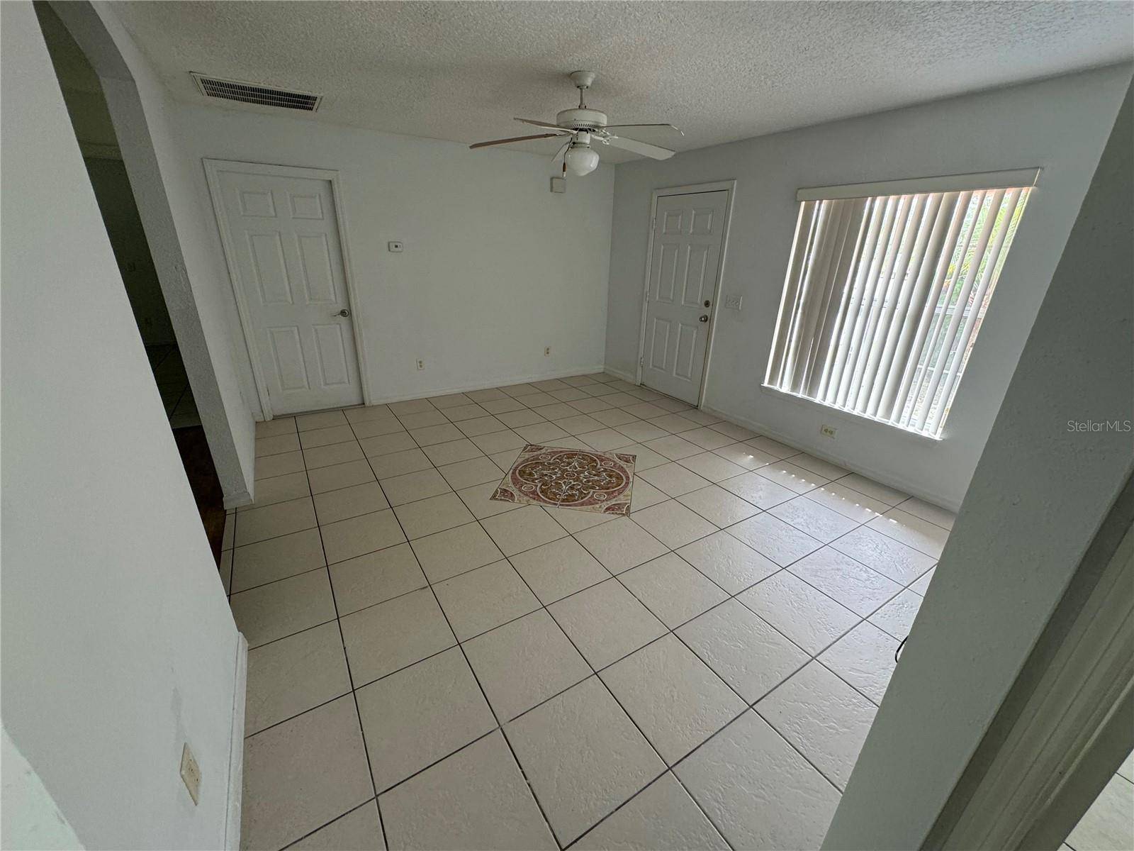Kissimmee, FL 34758,821 SAVONA PL
