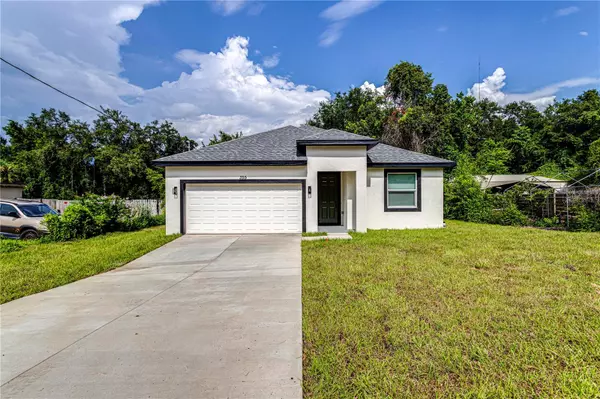 355 WALNUT AVE,  Orange City,  FL 32763