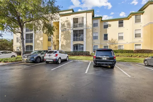 8908 LEGACY CT #203, Kissimmee, FL 34747