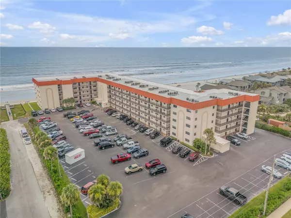 New Smyrna Beach, FL 32169,4301 S ATLANTIC AVE #203