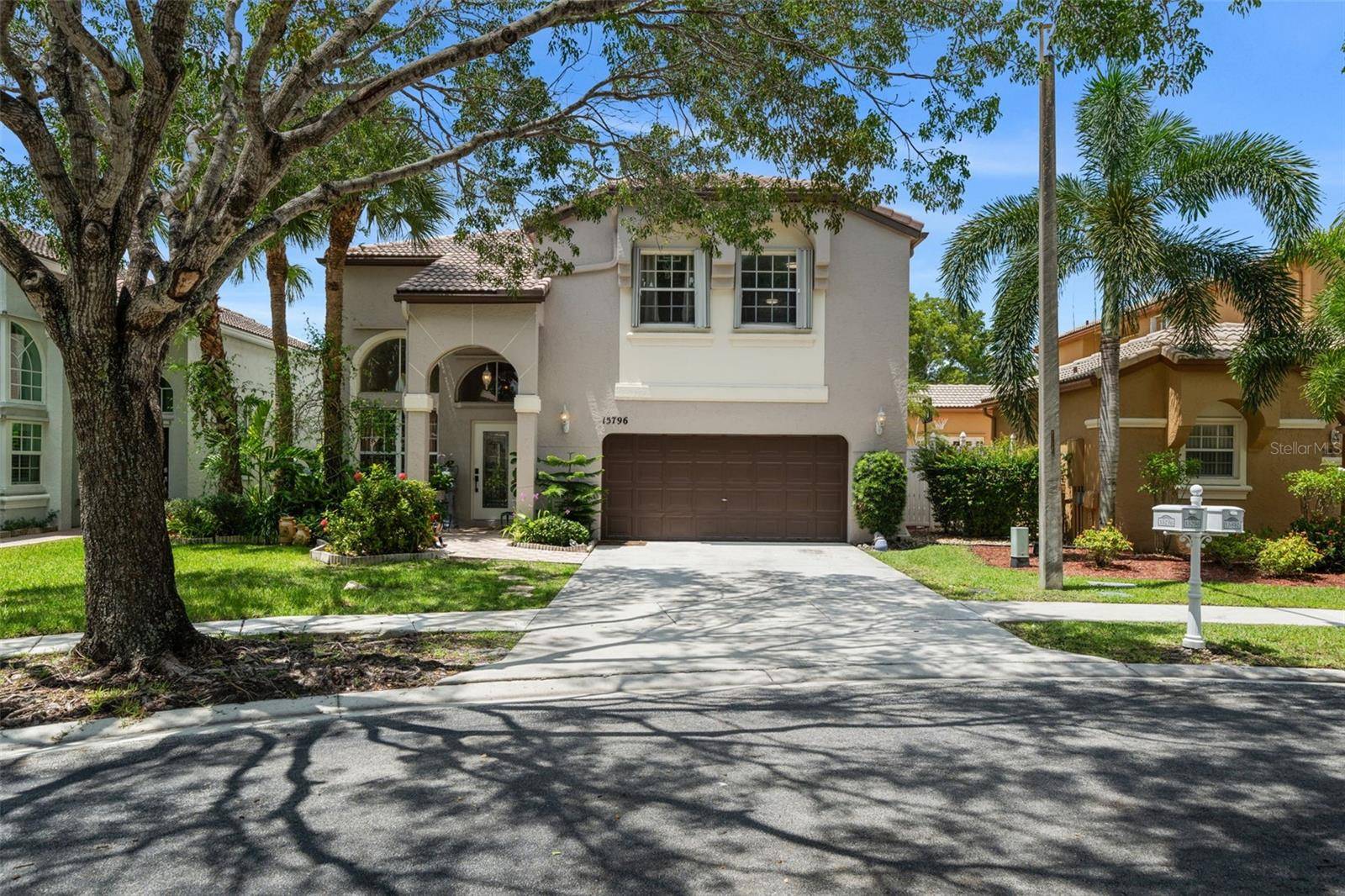 Pembroke Pines, FL 33028,15796 NW 10TH ST