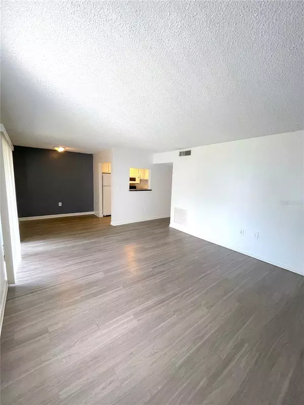 Orlando, FL 32826,2557 N ALAFAYA TRL #111