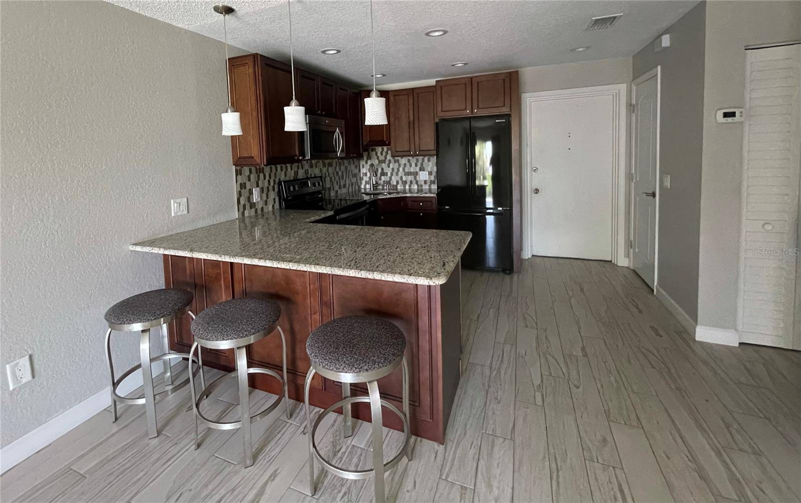 St Petersburg, FL 33703,1860 MASSACHUSETTS AVE NE #214