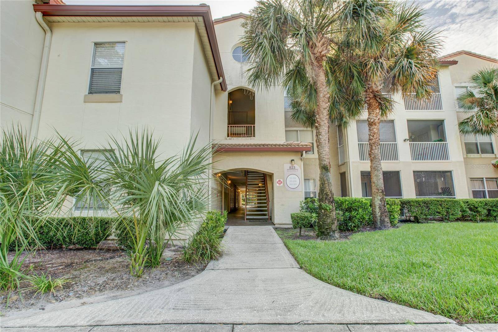 Altamonte Springs, FL 32714,823 CAMARGO WAY #101