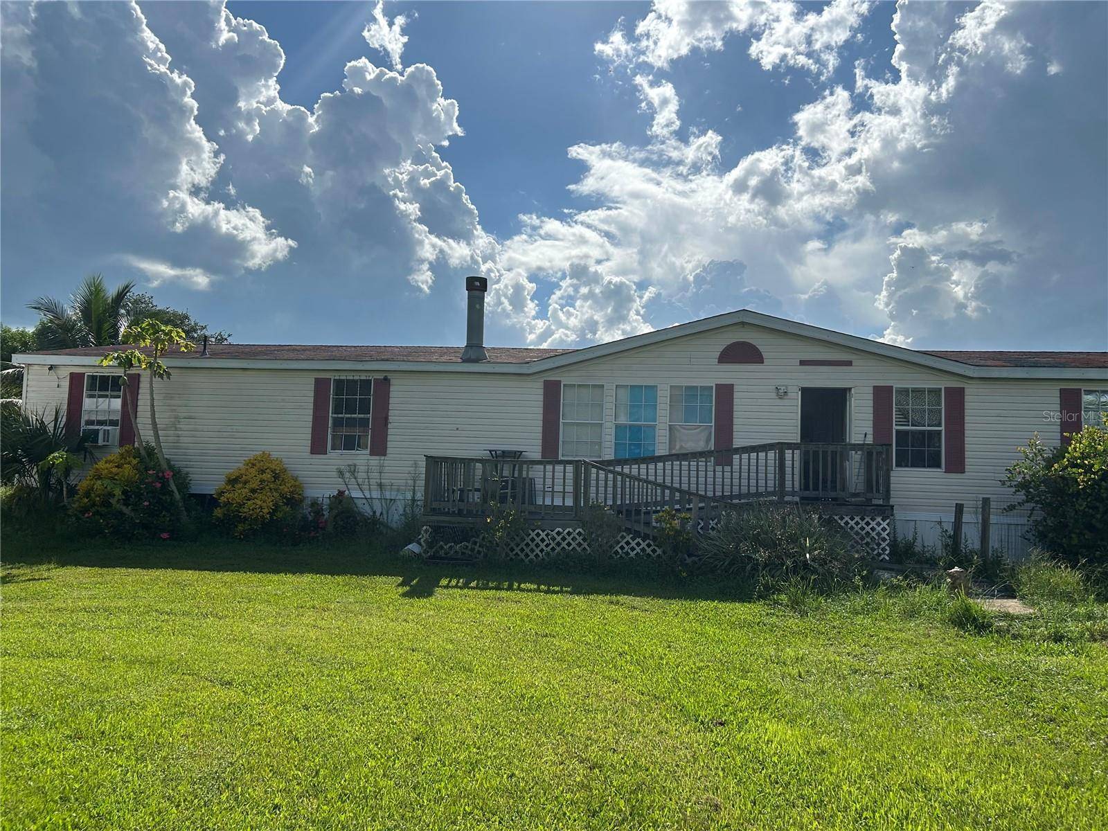 1369 HORSESHOE LOOP, Moore Haven, FL 33471