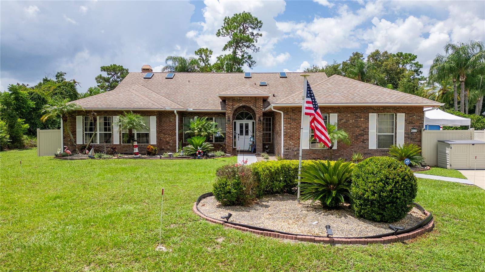 463 N PINE MEADOW DR, Debary, FL 32713