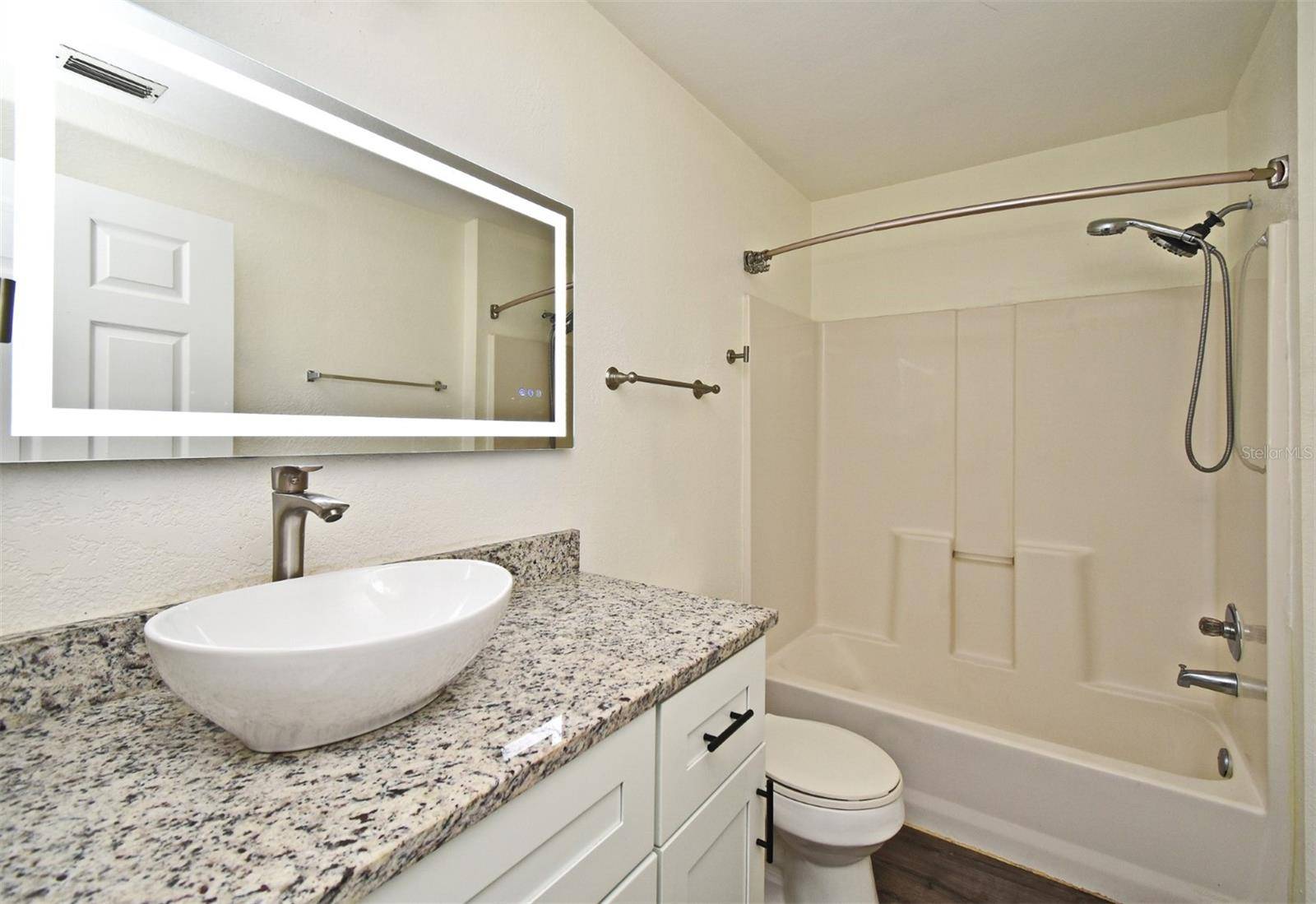 Orlando, FL 32811,5467 VINELAND RD #6308
