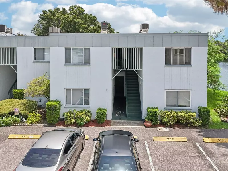 811 N KEENE RD #V7, Clearwater, FL 33755