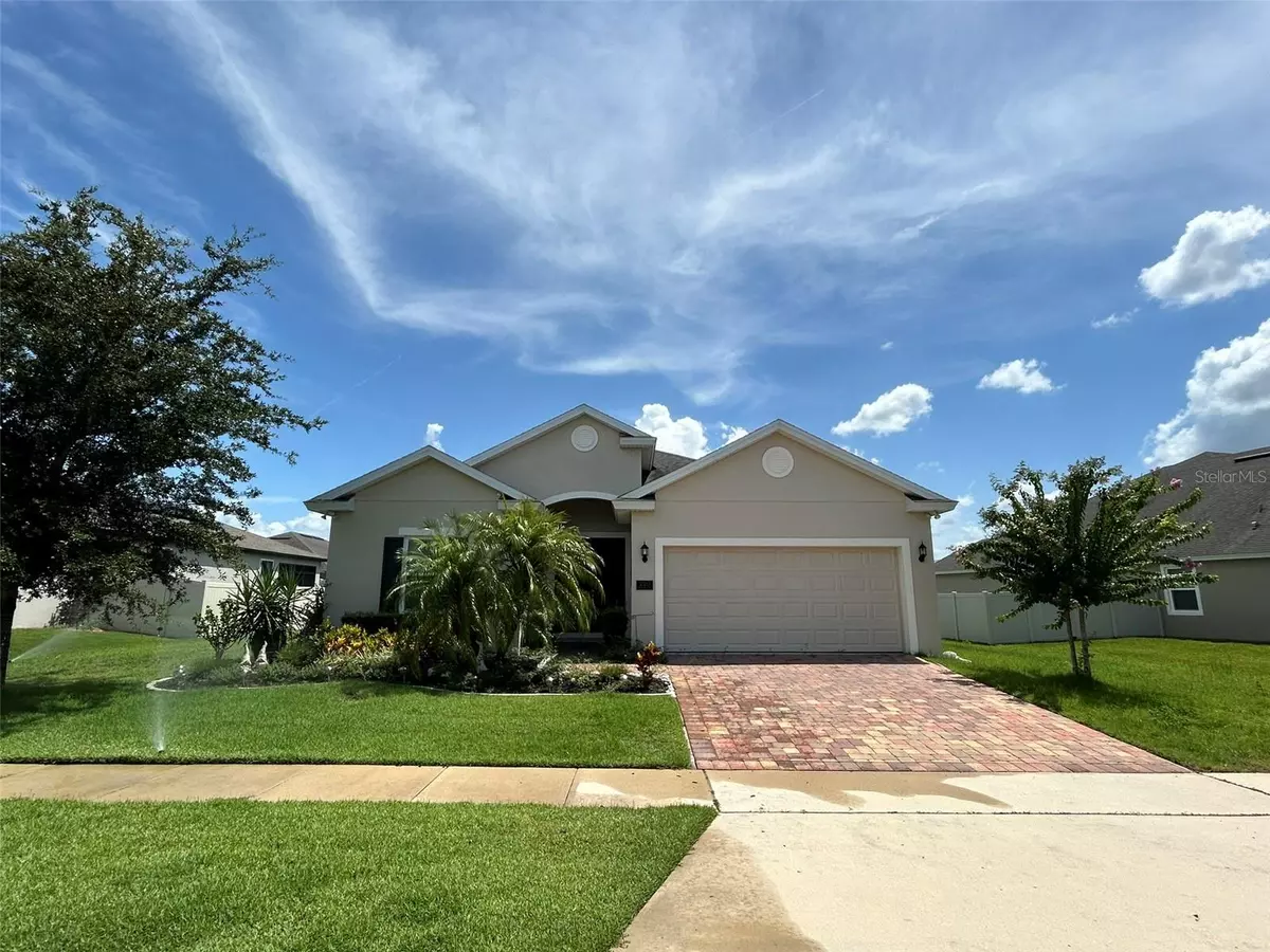 Howey In The Hills, FL 34737,220 MESSINA PL