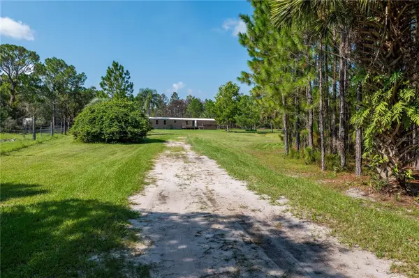 Osteen, FL 32764,895 COWPEN RD