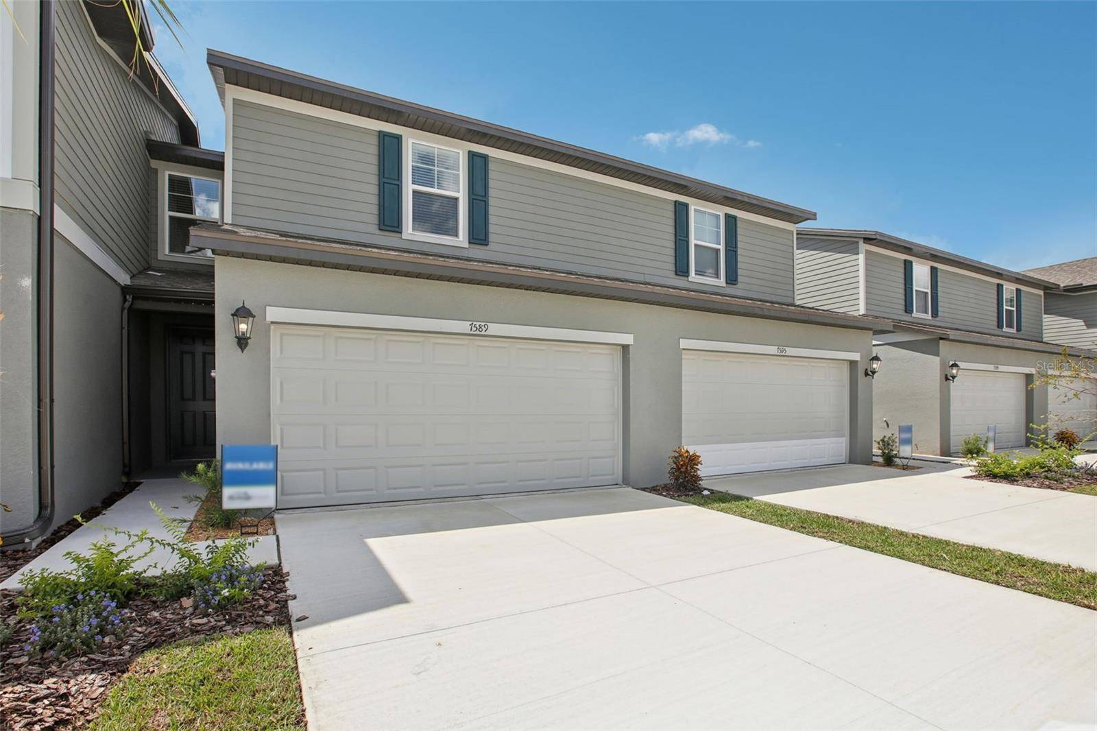 7589 MOMENTUM Pkwy, Wesley Chapel, FL 33545