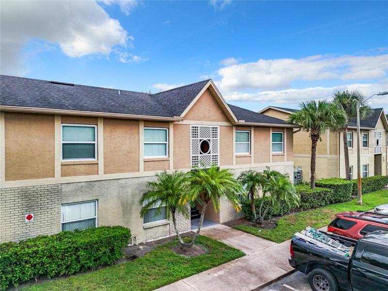 2424 SWAILES DR #8, Orlando, FL 32837