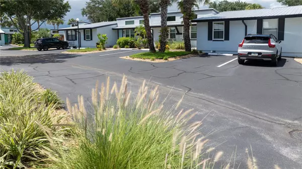 New Smyrna Beach, FL 32169,66 SABAL CAY CT #660