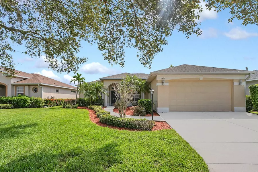 7427 ARROWHEAD RUN, Lakewood Ranch, FL 34202