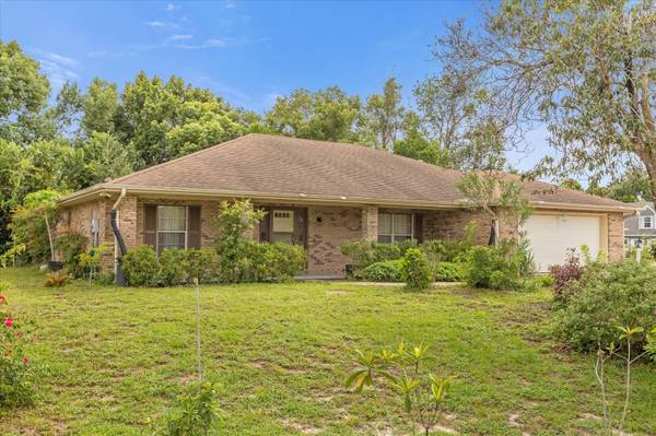 111 FOX CHASE CT,  Debary,  FL 32713