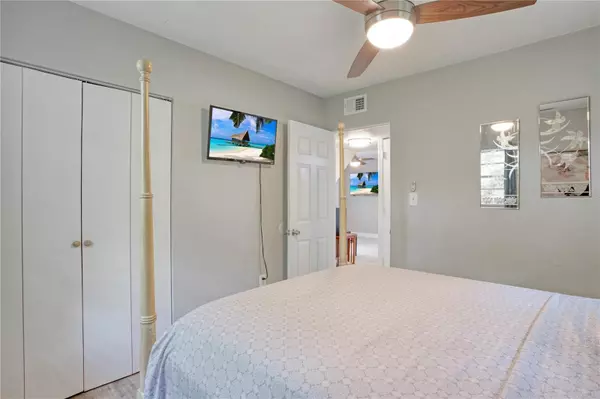 New Port Richey, FL 34652,7329 ROYAL PALM DR