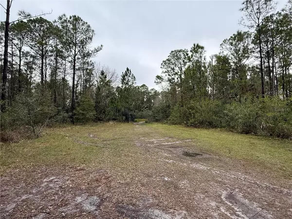 Indian Lake Estates, FL 33855,1012 INDIAN LAKE DR