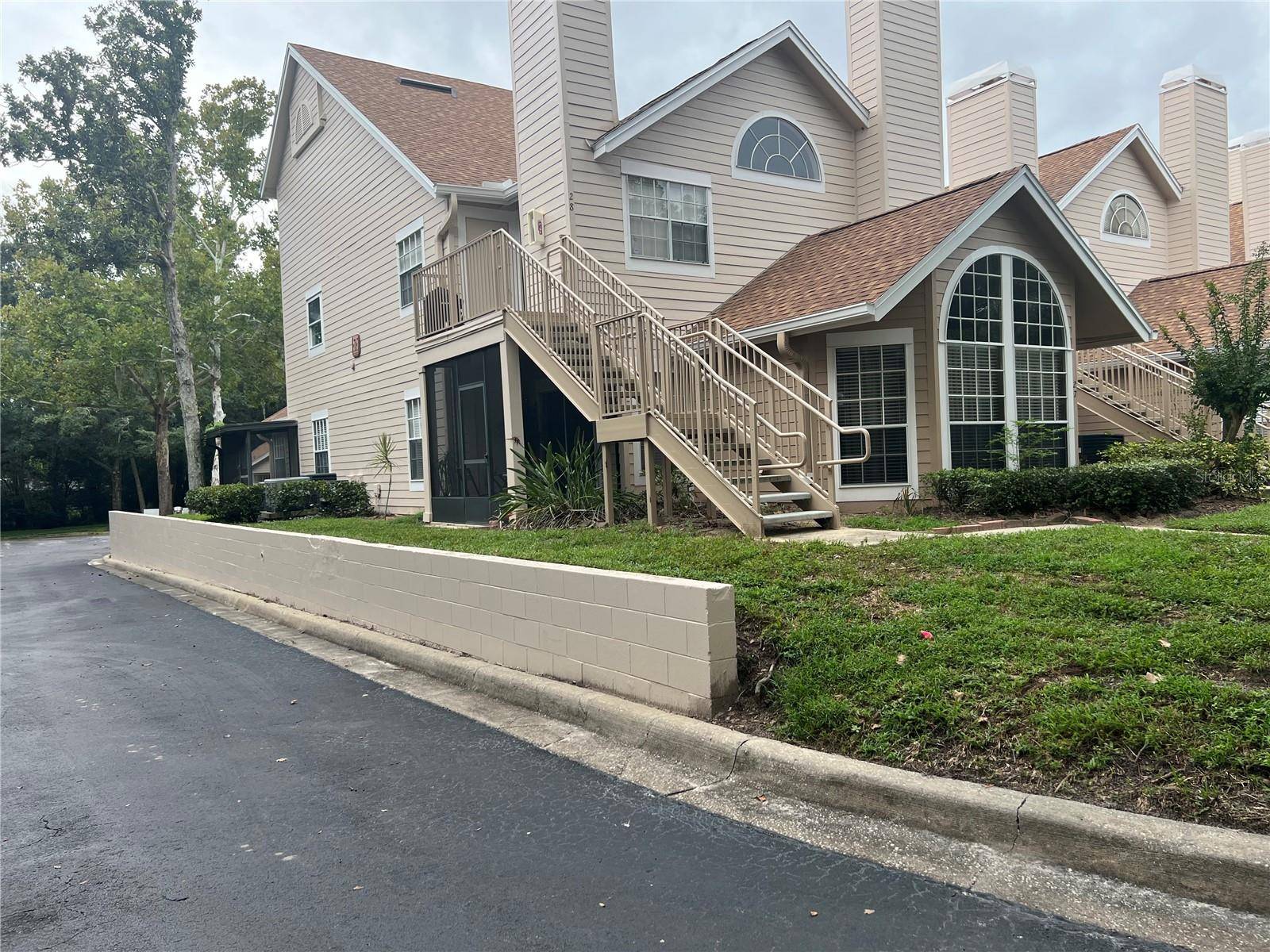 Altamonte Springs, FL 32714,575 BLOOMINGTON CT #27