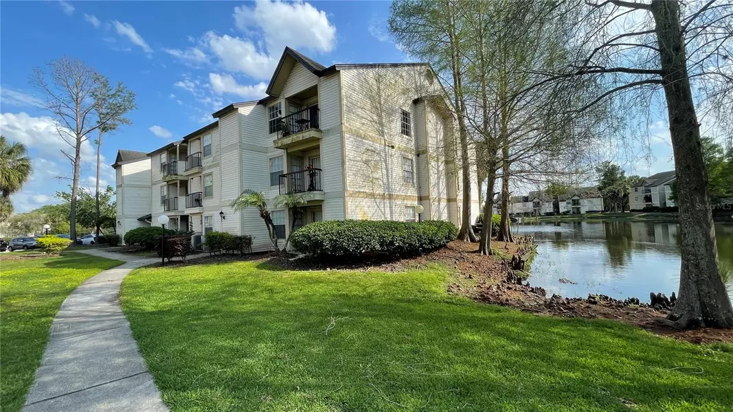 1908 LAKE ATRIUMS CIR #20, Orlando, FL 32839