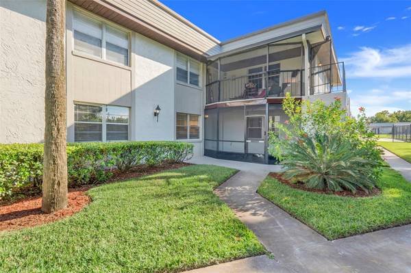 39 WINDTREE LN #104, Winter Garden, FL 34787