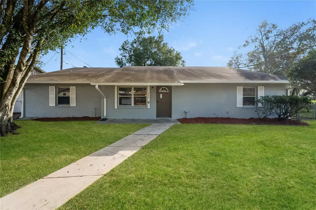Lakeland, FL 33809,828 TRINA LN