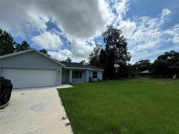 444 MALAUKA LOOP, Ocklawaha, FL 32179