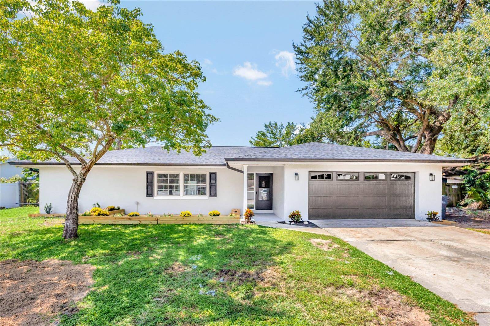 145 LAMERAUX RD, Winter Haven, FL 33884
