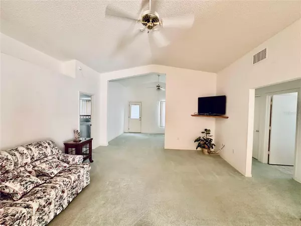 Winter Haven, FL 33884,49 SAINT KITTS CIR