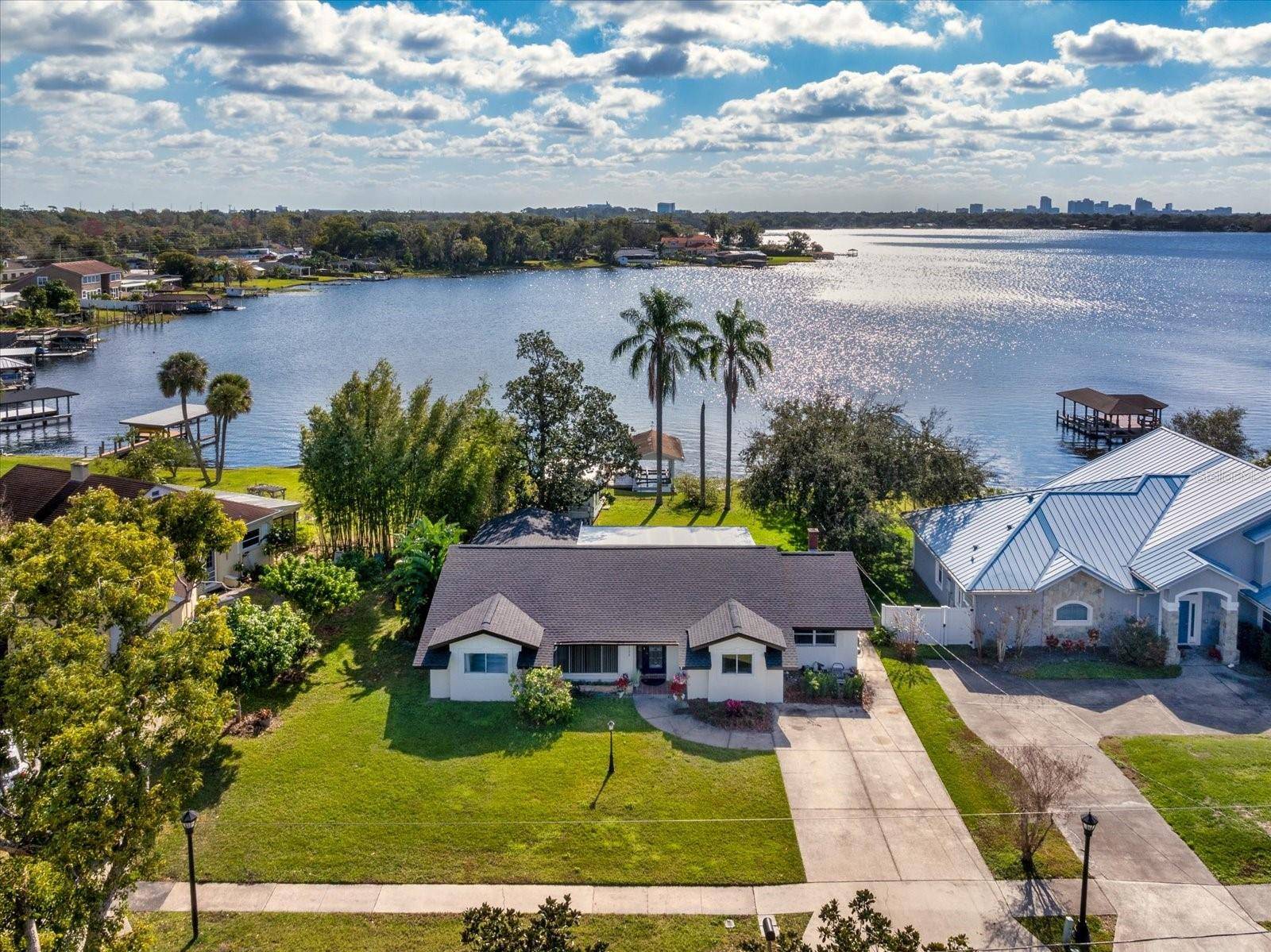 1736 FAIRVIEW SHORES DR, Orlando, FL 32804