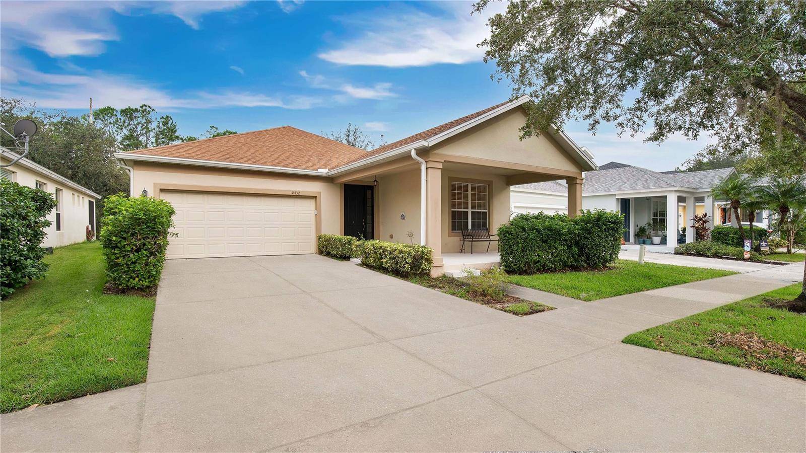 8432 ABBOTSBURY DR, Windermere, FL 34786