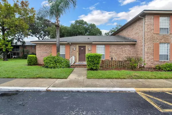 Maitland, FL 32751,416 BANYON TREE CIR #108