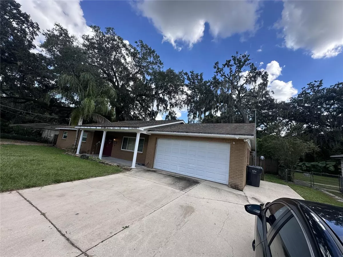 Brandon, FL 33511,303 SUZETTE DR