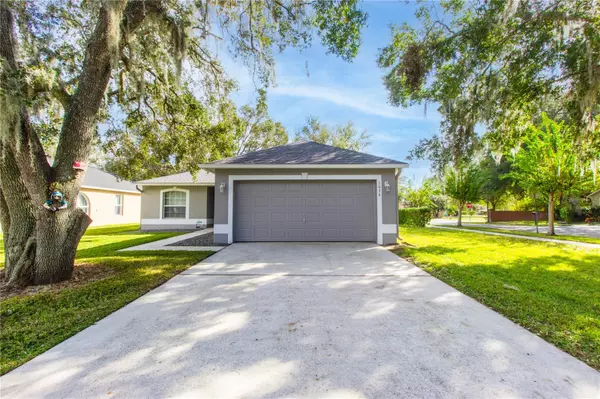 1036 OSPREY COVE CIR, Groveland, FL 34736