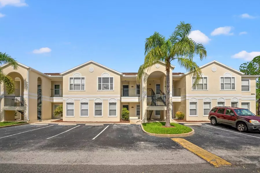 8850 GRAND PALMS CIRCLE #B, Kissimmee, FL 34747