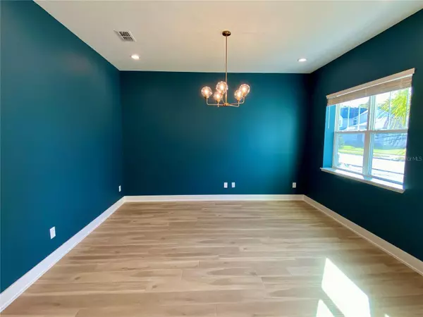 Orlando, FL 32839,58 OVERLEAF LN