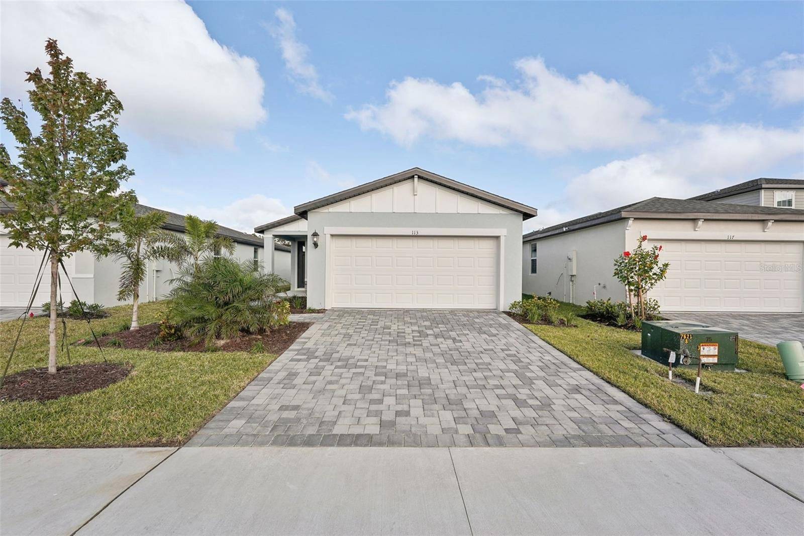 113 WHITELAND BND, Nokomis, FL 34275