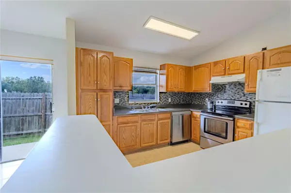 Orlando, FL 32808,5631 LA JOYA CT