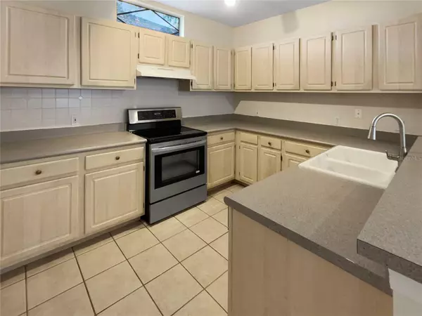 Maitland, FL 32751,1711 SHADOW VIEW CIR #1711